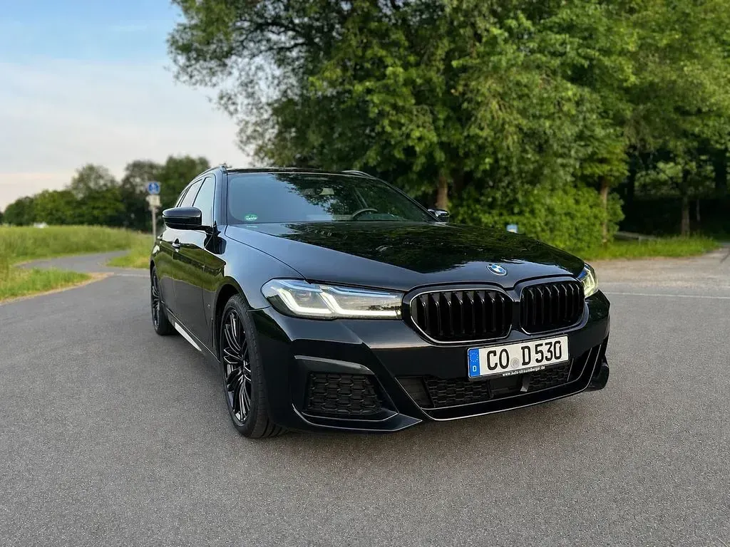 Gebraucht BMW 530 Performance 252 PS (185 kW) 2022 Schwarz Limousine