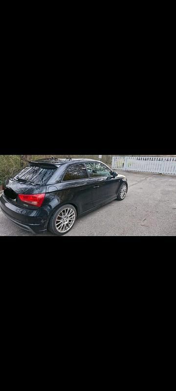 Gebraucht Audi A1 184 PS (135 kW) 2011 Schwarz Kleinwagen