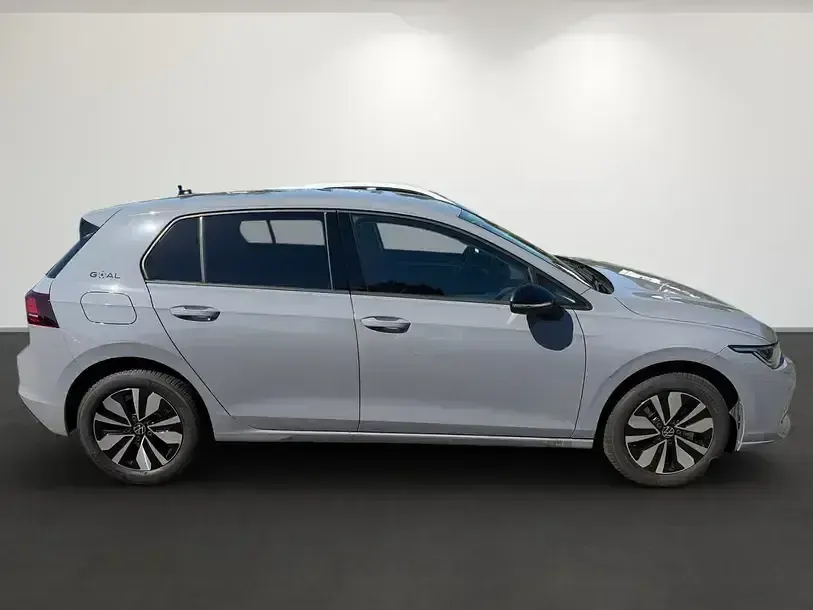 Gebraucht VW Golf VIII Goal 150 PS (110 kW) 2025 Mondsteingrau Limousine
