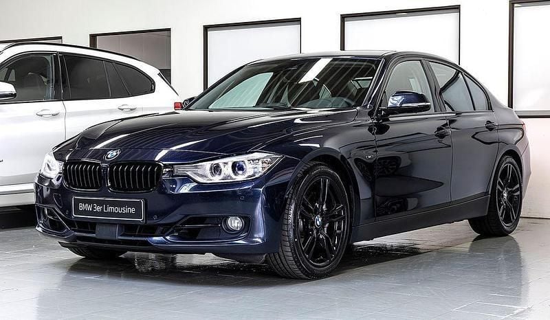 Blau Gebraucht 2013 BMW 335 Performance Limousine | 18.500 € (Fairer Preis) - Bild 1/4