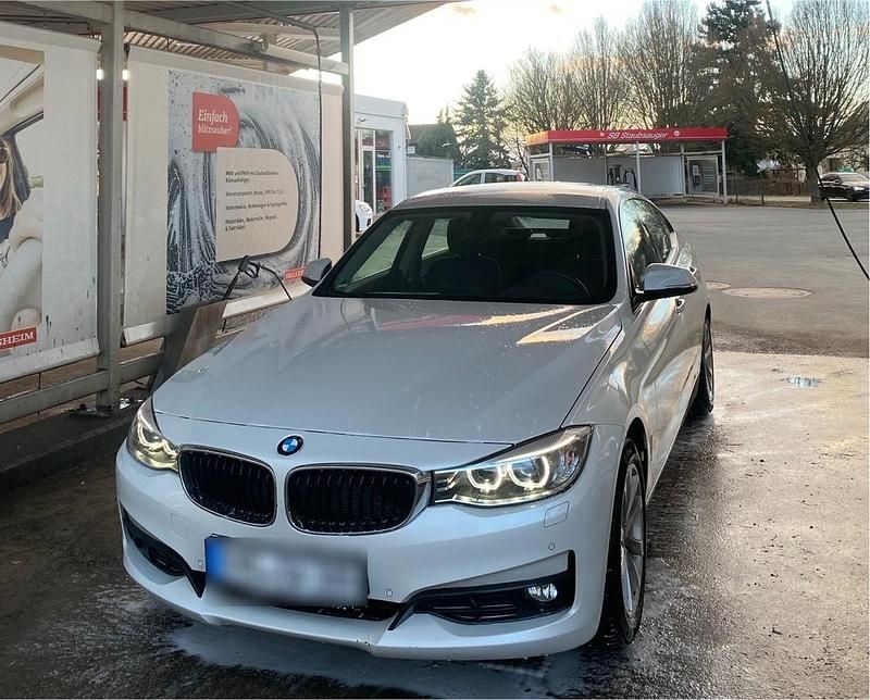 Usata BMW 320 150 CV (110 kW) 2015 Bianco Berlina