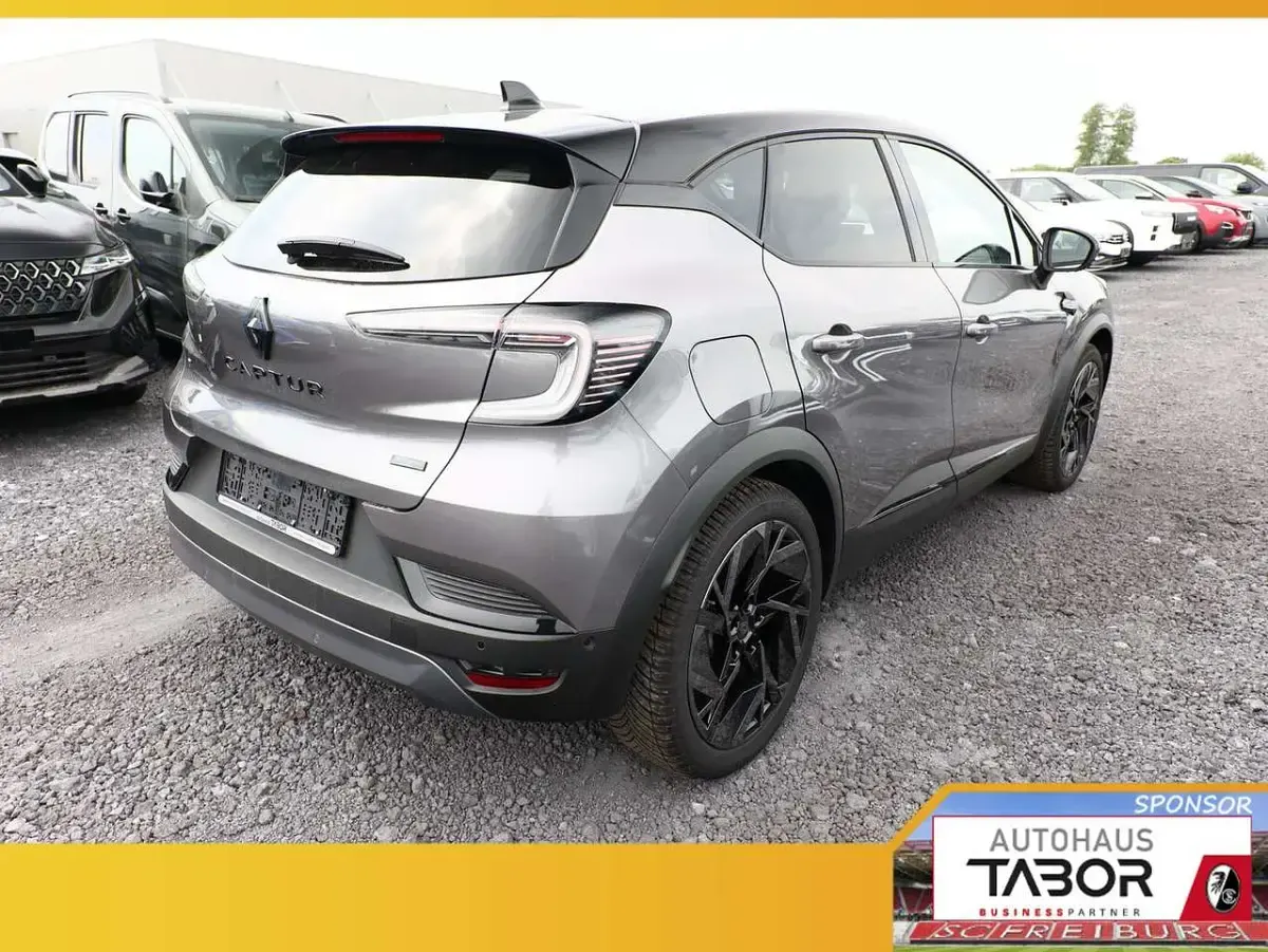 Gebraucht Renault Captur 145 PS (106 kW) 2025 Schwarz metallic SUV