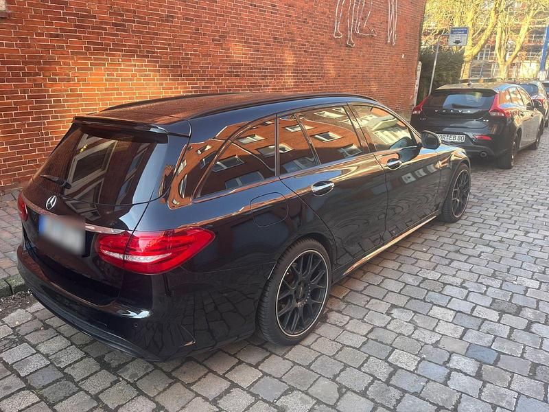 Gebraucht Mercedes C43 AMG AMG 367 PS (269 kW) 2017 Schwarz Coupé