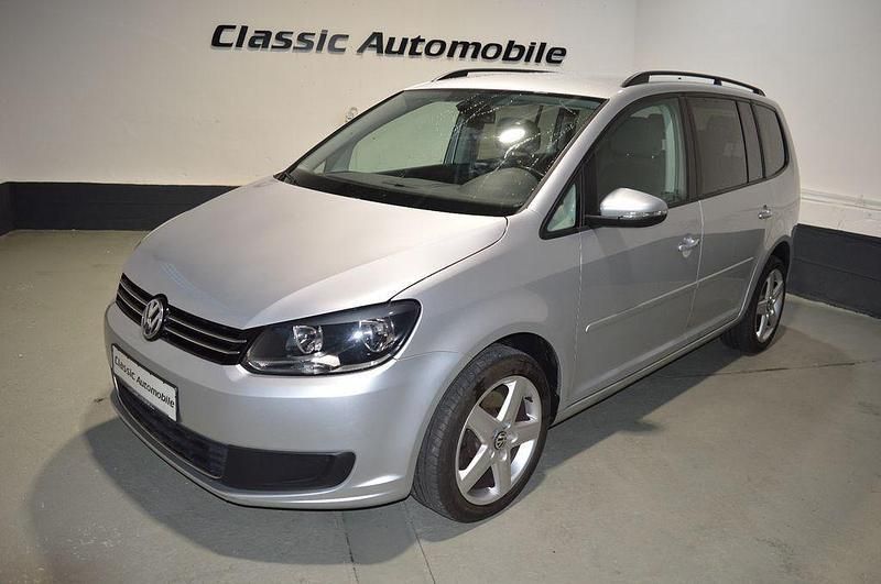 Reflexsilber metallic Gebraucht 2014 VW Touran Comfortline Van / Kleinbus | 6.990 € (Fairer Preis) - Bild 1/4