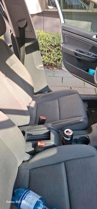 Gebraucht VW Golf V 105 PS (77 kW) 2004 Silber Kleinwagen