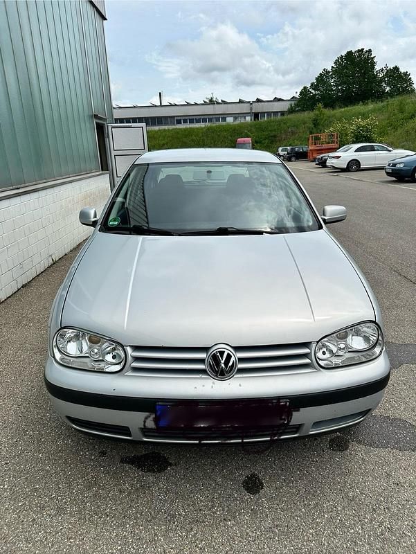 Gebraucht VW Golf IV 70 PS (51 kW) 1999 Silber Kleinwagen