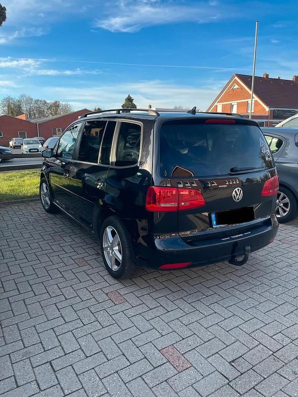 Gebraucht VW Touran 140 PS (102 kW) 2012 Schwarz Van / Kleinbus