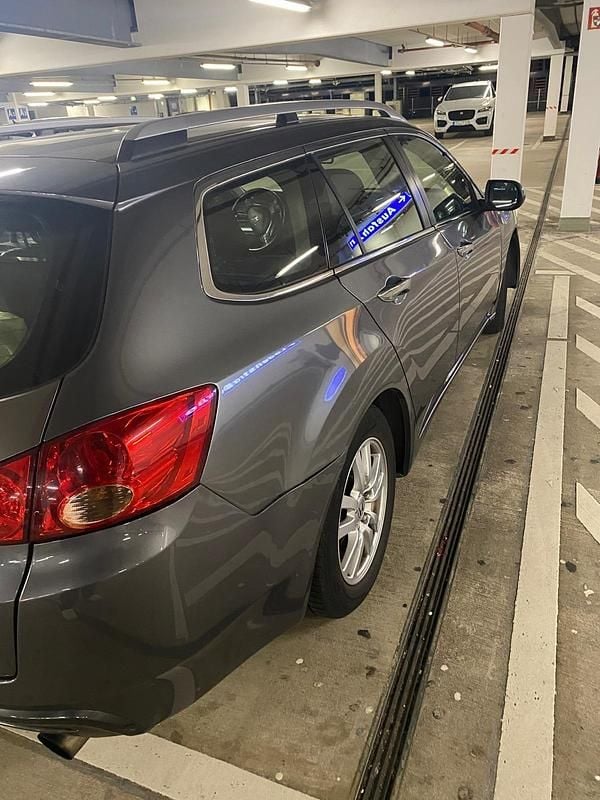 Gebraucht Honda Accord 156 PS (114 kW) 2012 Grau Kombi