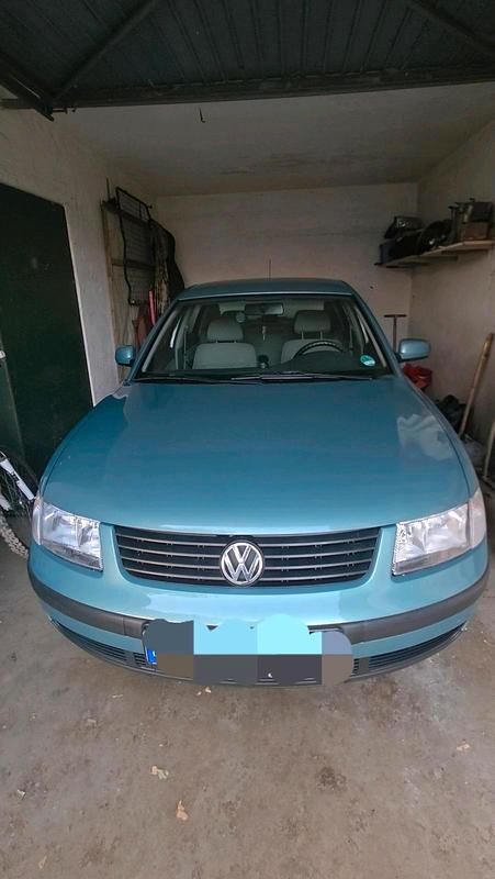 Gebraucht VW Passat 101 PS (74 kW) 1999 Grün Limousine