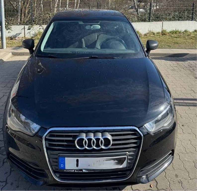 Gebraucht Audi A1 Attraction 86 PS (63 kW) 2012 Schwarz Kleinwagen