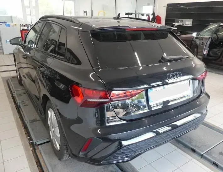 Gebraucht Audi A3 S-Line 150 PS (110 kW) 2025 Mythosschwarz metallic Limousine