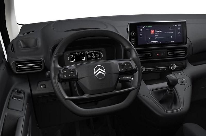 Neu Citroën Berlingo 102 PS (75 kW) 2025 Stahlgrau metallic Van / Kleinbus