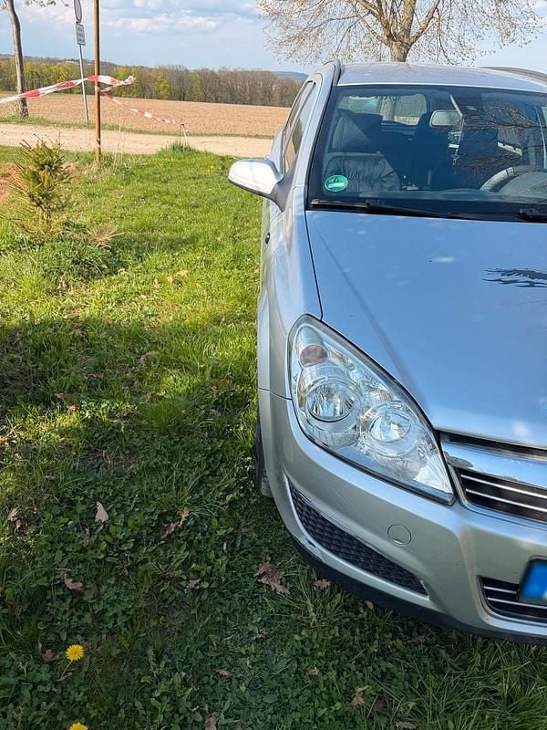 Second-hand Opel Astra 110 CP (80 kW) 2008 Break