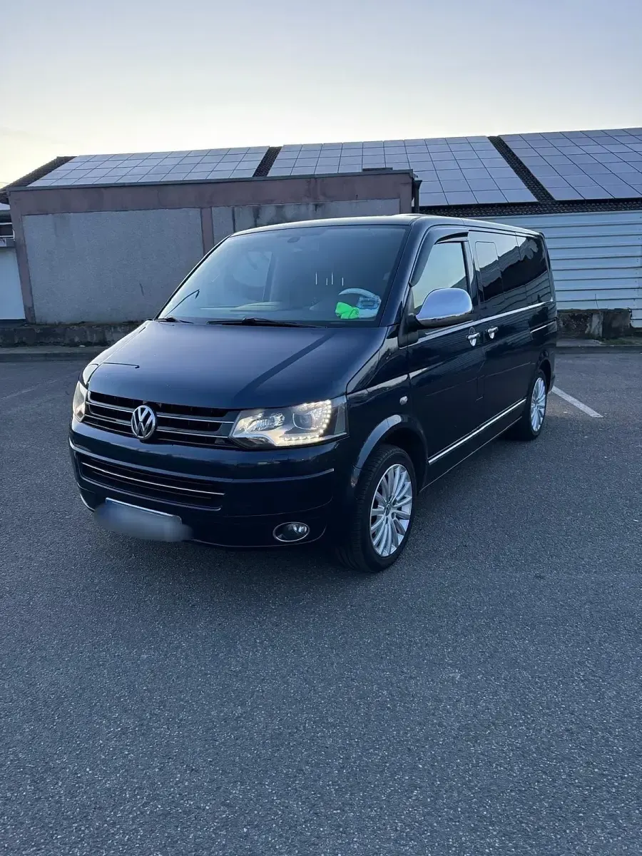 Gebraucht VW T5 179 PS (131 kW) 2013 Blau Van