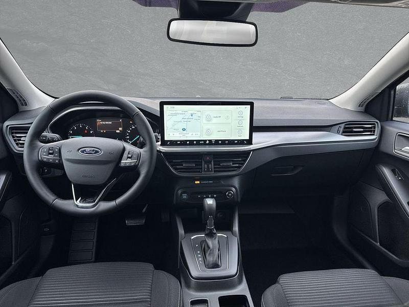 Gebraucht Ford Focus Titanium 155 PS (114 kW) 2025 Grau Limousine