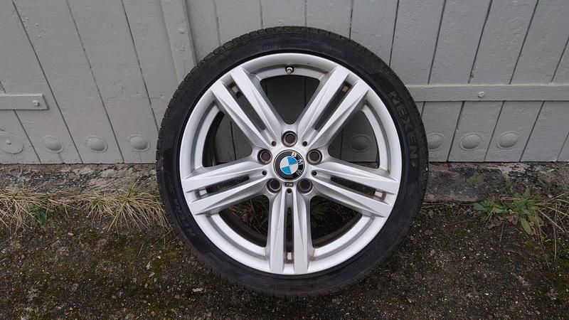 Gebraucht BMW 118 Sport Line 136 PS (100 kW) 2016 Grau Kleinwagen