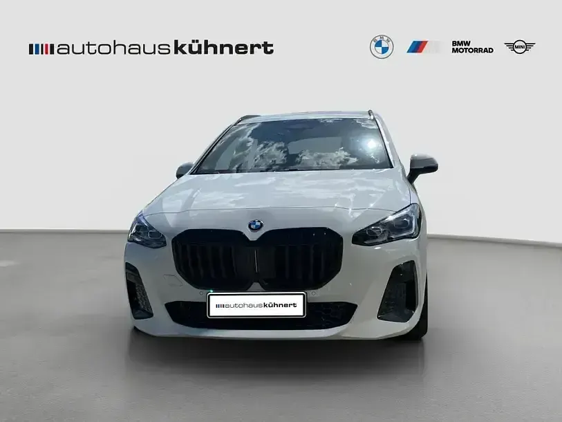 Gebraucht BMW 220 Active Tourer M Sport 156 PS (114 kW) 2025 Weiss Van / Kleinbus