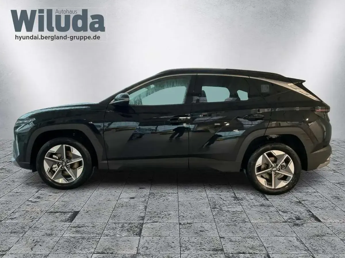 Neu Hyundai Tucson Trend 215 PS (158 kW) 2025 Abyss black schwarz SUV