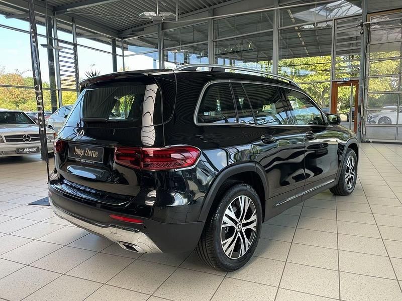 Gebraucht Mercedes GLB200 Advanced 150 PS (110 kW) 2024 Schwarz SUV