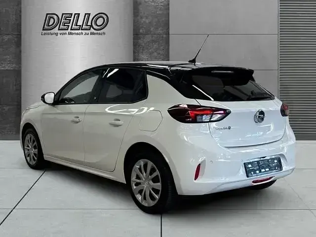 Gebraucht Opel Corsa-e Edition 100 kW (136 PS) 2023 Jade weiss/arktis weiss Kleinwagen