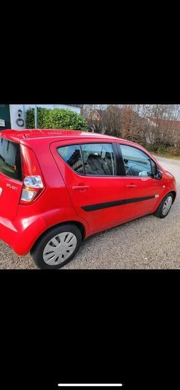 Rot Gebraucht 2010 Suzuki Splash Kleinwagen | 3.000 € - Bild 1/4