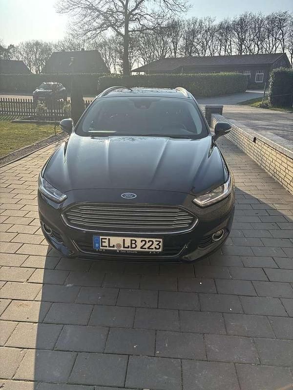Gebraucht Ford Mondeo Titanium 150 PS (110 kW) 2017 Schwarz Kombi