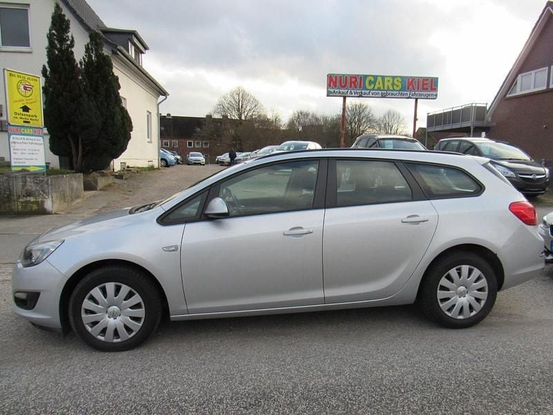 Gebraucht Opel Astra 140 PS (102 kW) 2015 Silber Kombi