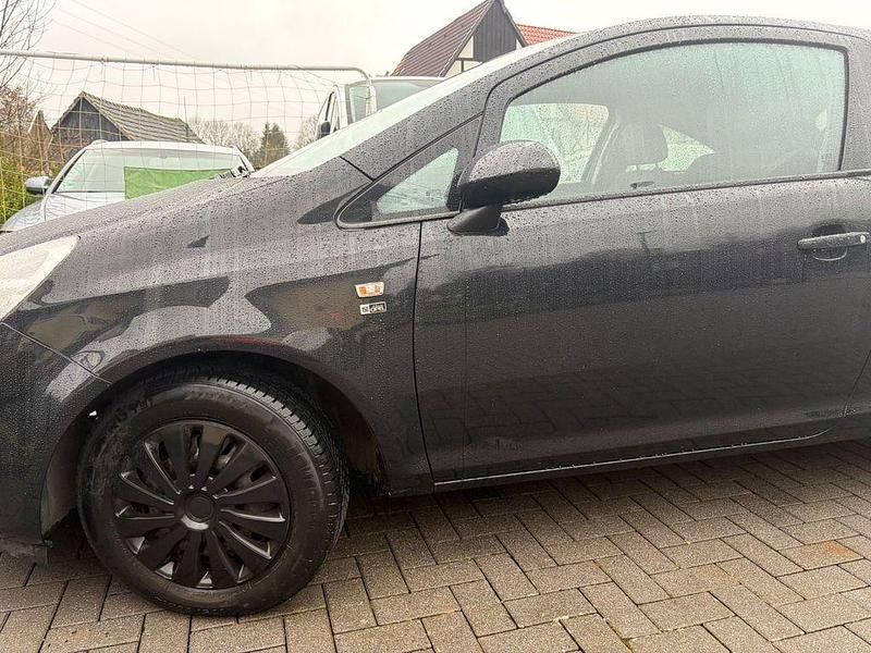 Second-hand Opel Corsa Selection 87 CP (63 kW) 2012 Negru Hatchback