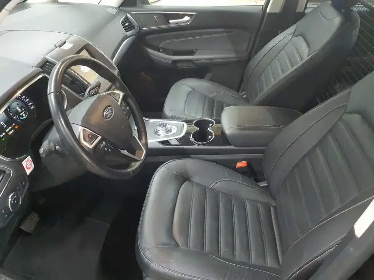 Gebraucht Ford Galaxy Titanium 190 PS (139 kW) 2021 Obsidianschwarz metallic Van / Kleinbus