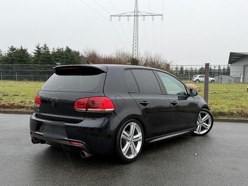 Gebraucht VW Golf VI R-line 122 PS (89 kW) 2011 Schwarz Kleinwagen