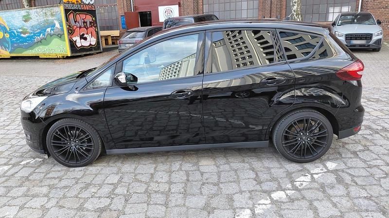 Gebraucht Ford C-MAX 125 PS (91 kW) 2017 Schwarz Van / Kleinbus