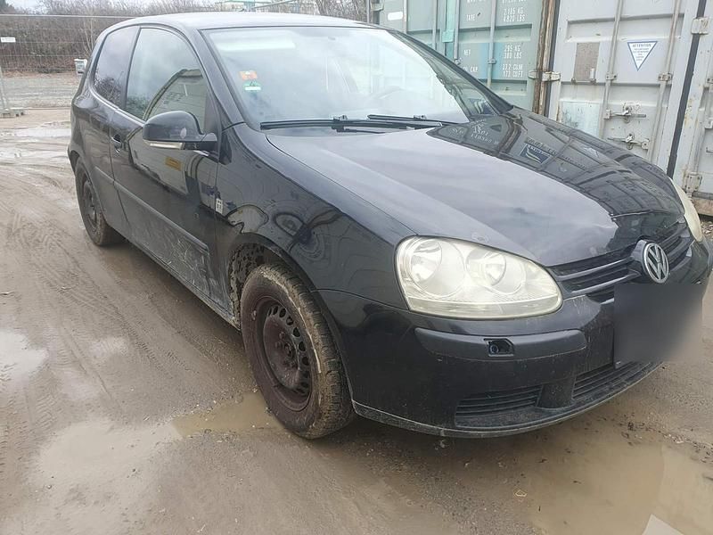 Gebraucht VW Golf IV 95 PS (69 kW) 2004 Schwarz Kleinwagen
