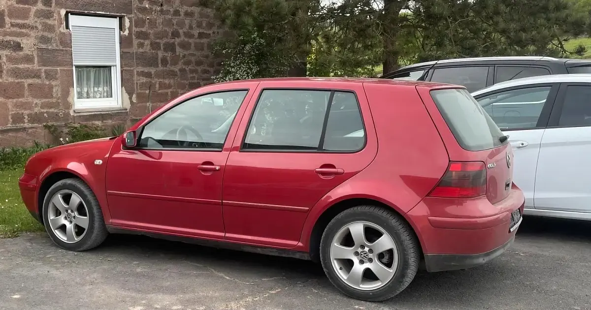 Gebraucht VW Golf IV 110 PS (80 kW) 2002 Rot Kleinwagen