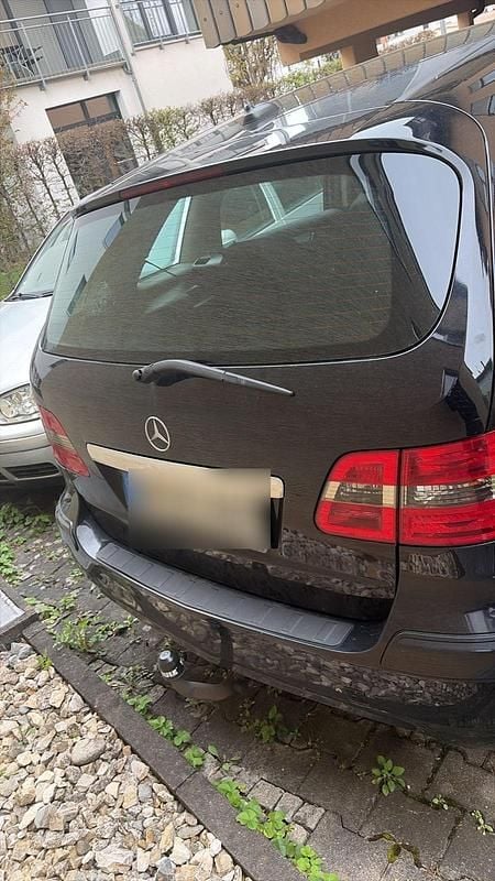 Gebraucht Mercedes B170 117 PS (86 kW) 2008 Schwarz Van / Kleinbus