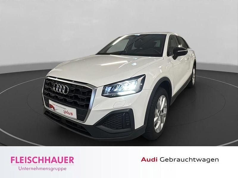 Weiss Gebraucht 2022 Audi Q2 Comfort SUV | 20.980 € (Fairer Preis) - Bild 1/4