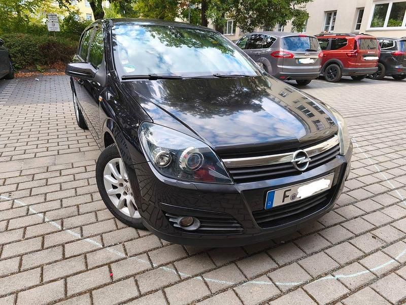 Schwarz Gebraucht 2004 Opel Astra Cosmo Limousine | 2.950 € (Fairer Preis) - Bild 1/4