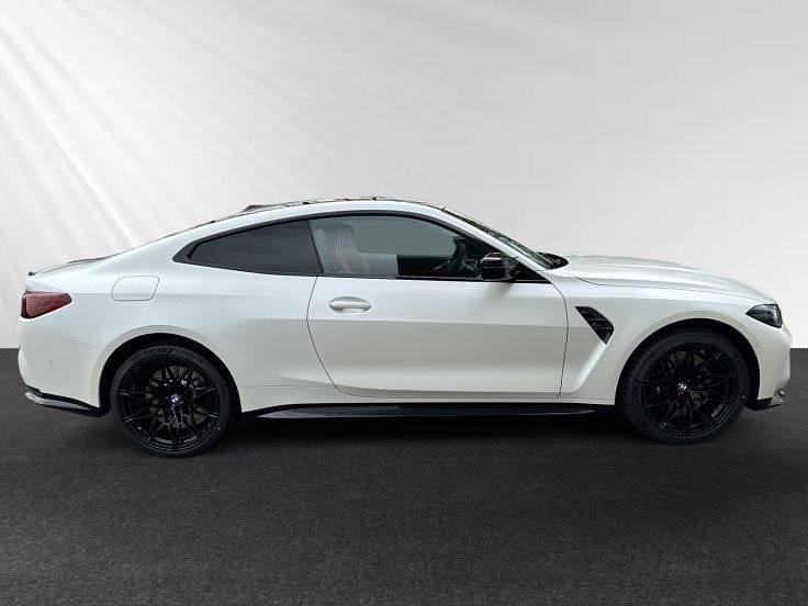 Nowe BMW M4 Competition Edition 530 KM (389 kW) 2026 Biały