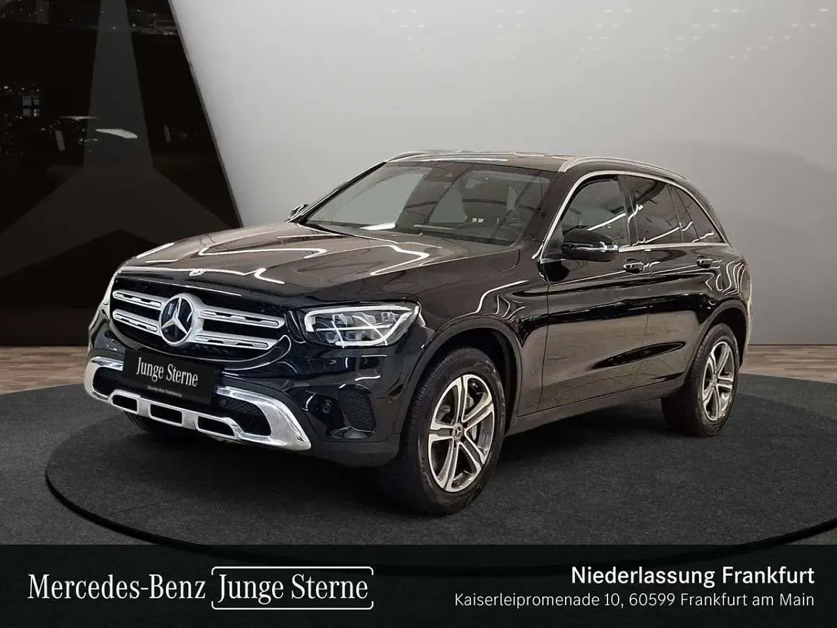 Gebraucht Mercedes GLC300 211 PS (155 kW) 2021 Schwarz SUV