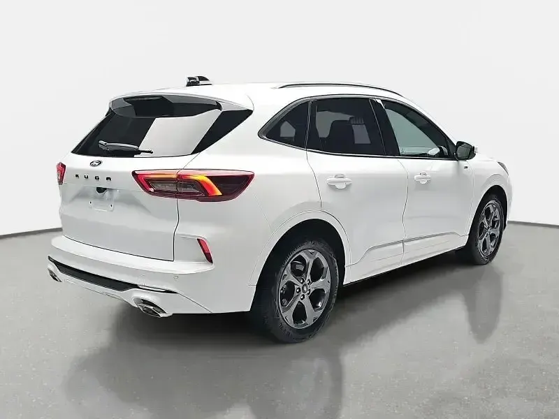 Gebraucht Ford Kuga ST-Line 186 PS (136 kW) 2025 Weiß SUV