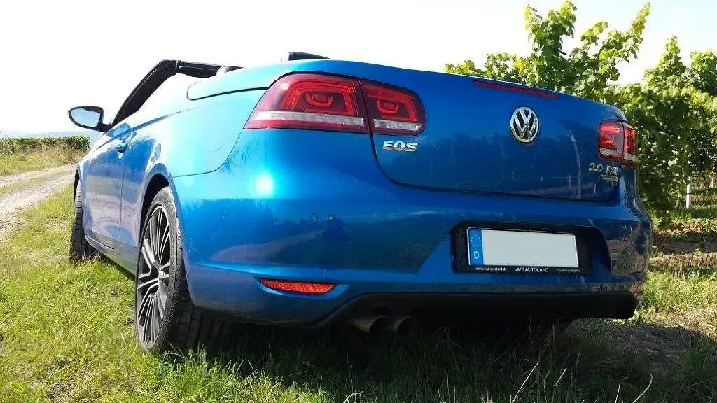 Gebraucht VW Eos Exclusive 140 PS (102 kW) 2014 Blau Cabrio