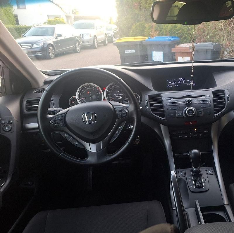 Gebraucht Honda Accord Executive 156 PS (114 kW) 2013 Weiß Kombi