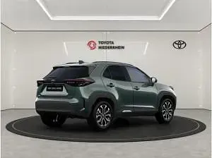 Neu Toyota Yaris Cross 92 PS (67 kW) 2026 Grün (ever rest green metallic) SUV
