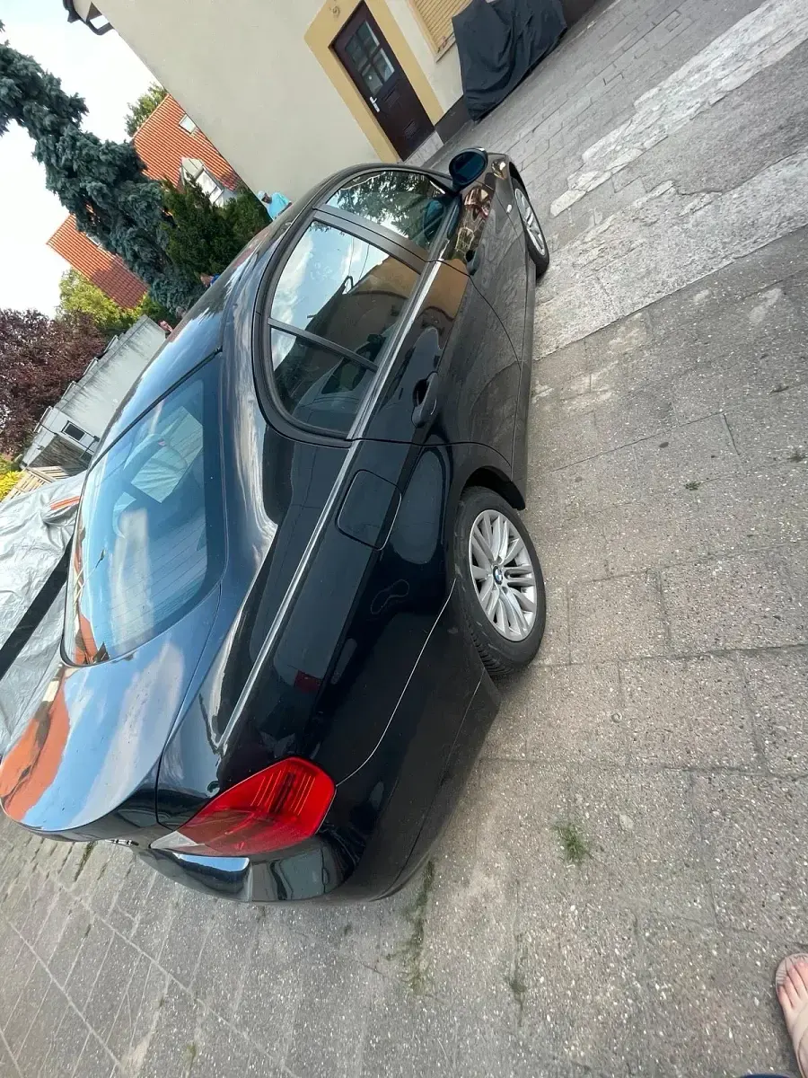 Gebraucht BMW 318 130 PS (95 kW) 2006 Schwarz Limousine