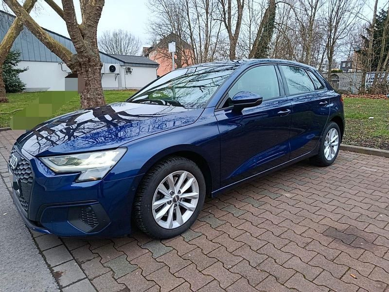 Second-hand Audi A3 150 CP (110 kW) 2020 Albastru Berlinǎ