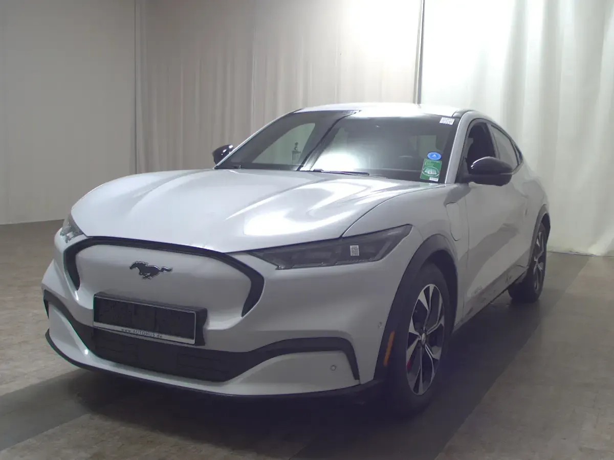 Gebraucht Ford Mustang Mach-E 197 kW (269 PS) 2022 Schwarz SUV