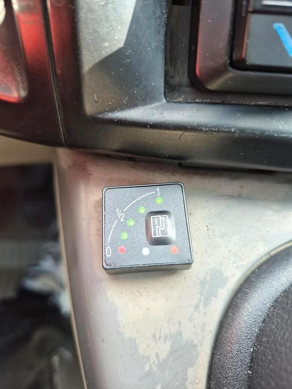 Silber Gebraucht 2004 Renault Scénic II Van / Kleinbus | 2.450 € - Bild 1/4