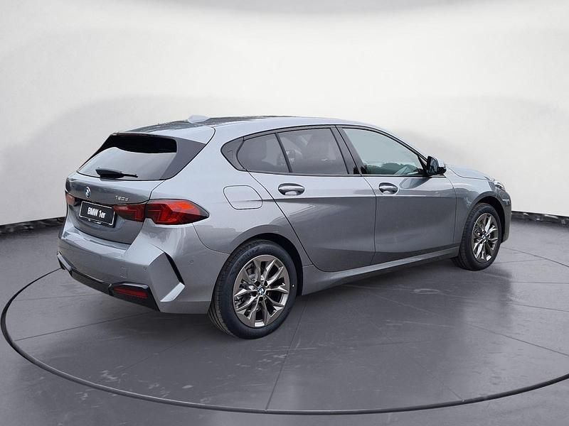 Neu BMW 120 Efficient Dynamics 163 PS (119 kW) 2025 Grau Kleinwagen