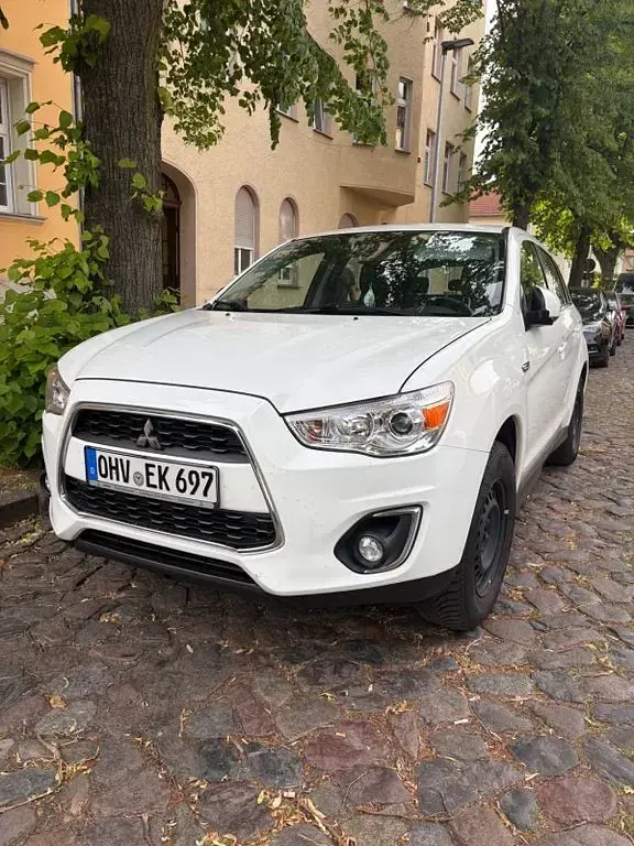 Gebraucht Mitsubishi ASX 117 PS (86 kW) 2015 Weiß SUV