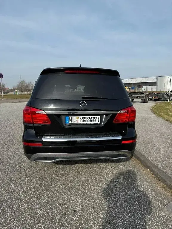 Gebraucht Mercedes GL350 258 PS (189 kW) 2015 Schwarz SUV