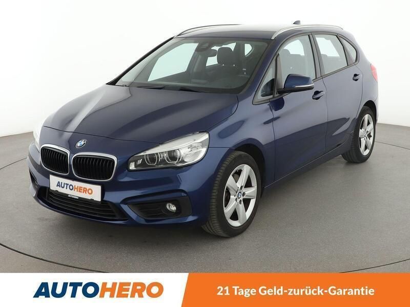 Blau Gebraucht 2015 BMW 220 Active Tourer Basis Van / Kleinbus | 14.570 € (Fairer Preis) - Bild 1/3